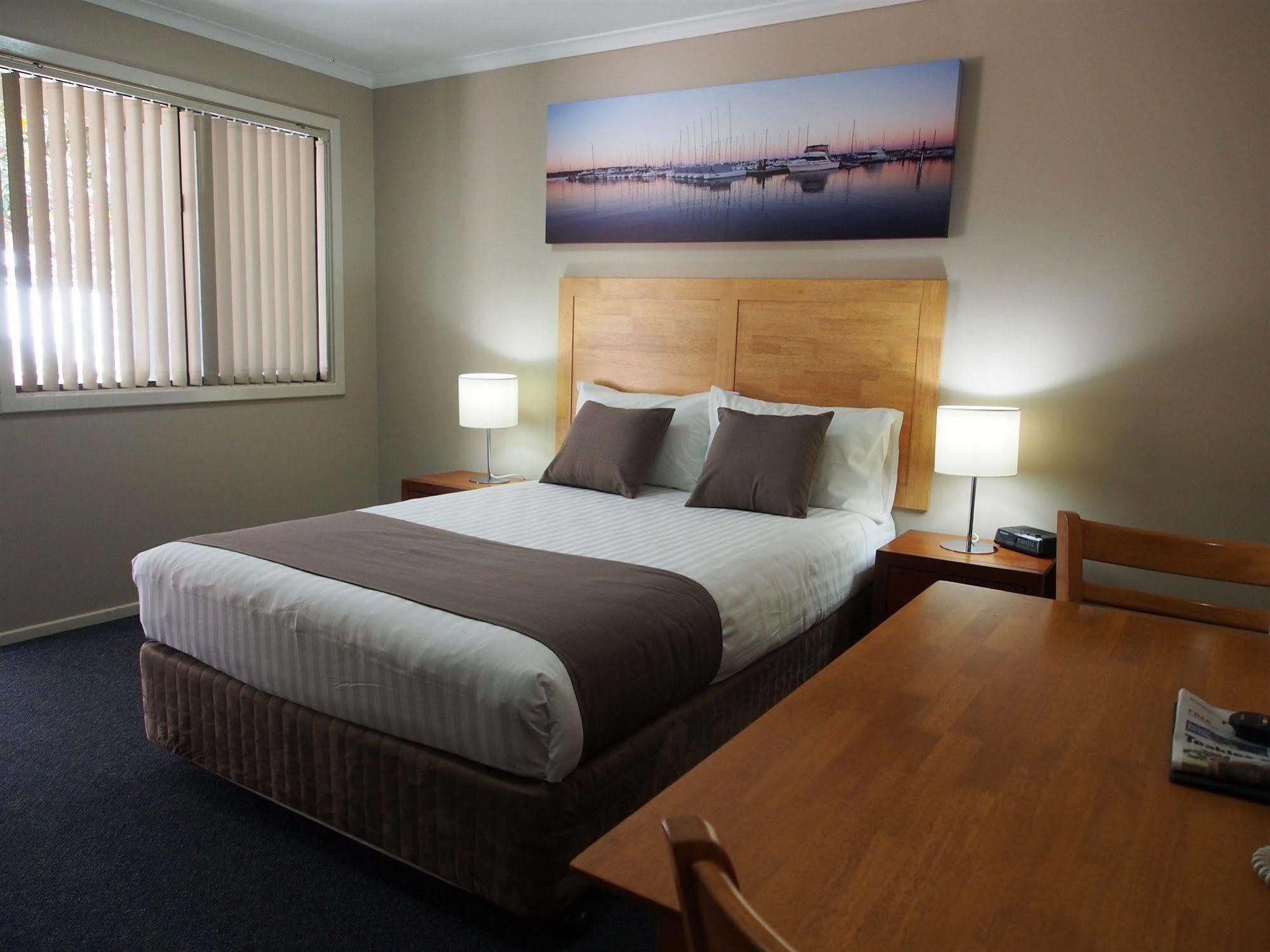 Dongara Hotel Motel Екстериор снимка