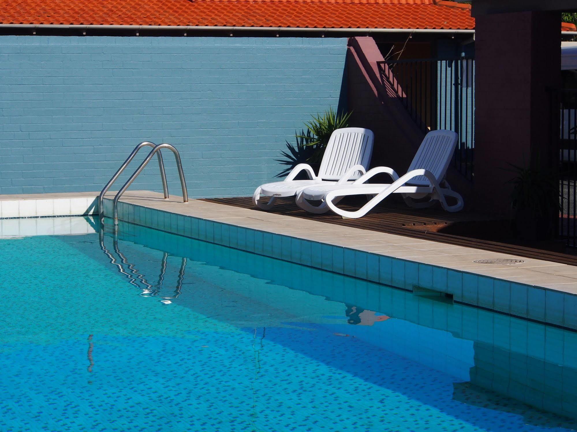 Dongara Hotel Motel Екстериор снимка